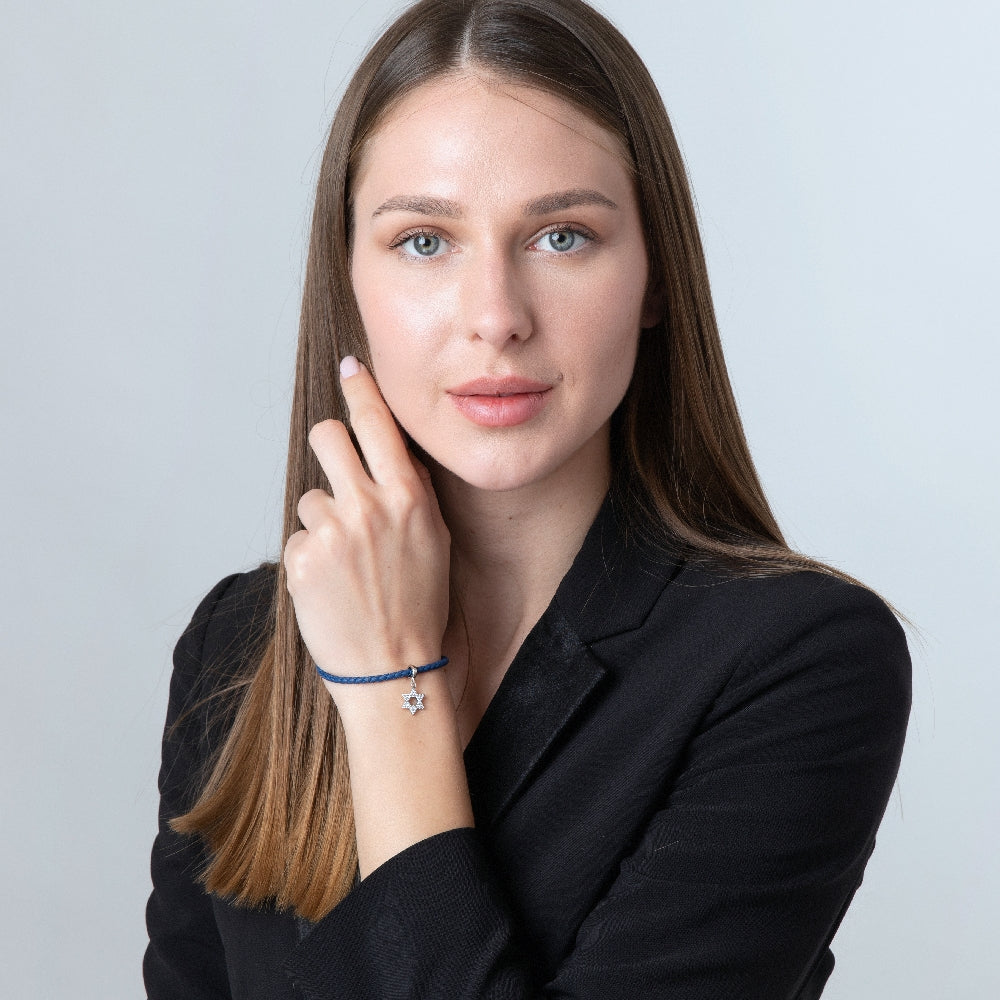 צ&#39;ארם חי בתוך מגן דוד