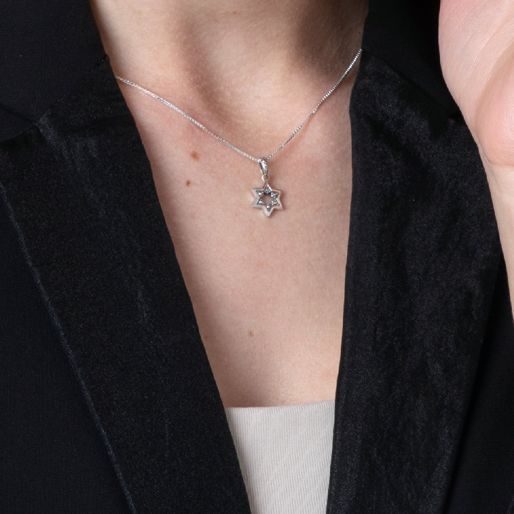 תליון מגן דוד עם עיטור מצופה כסף