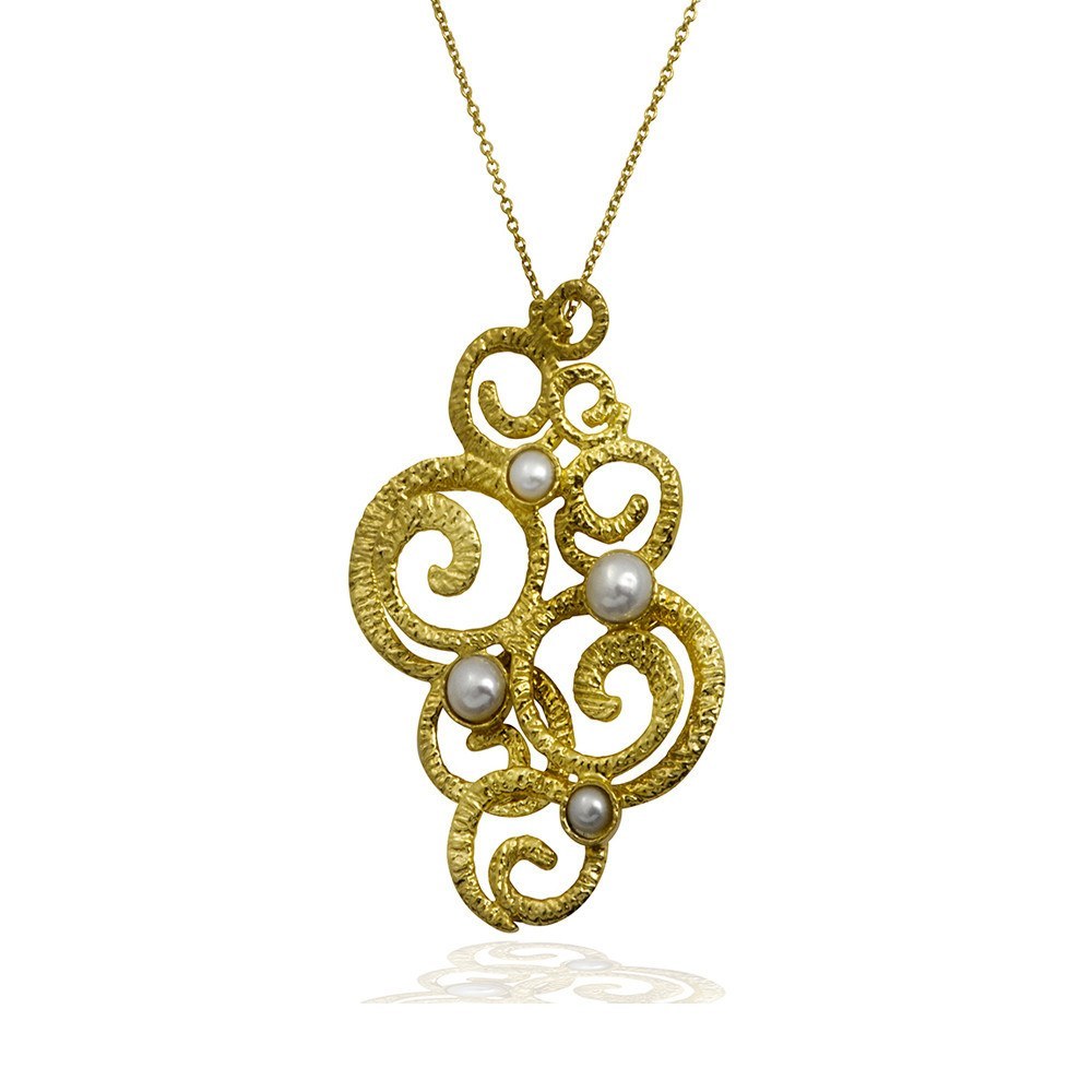 שרשרת עיטורים משובצת פנינים