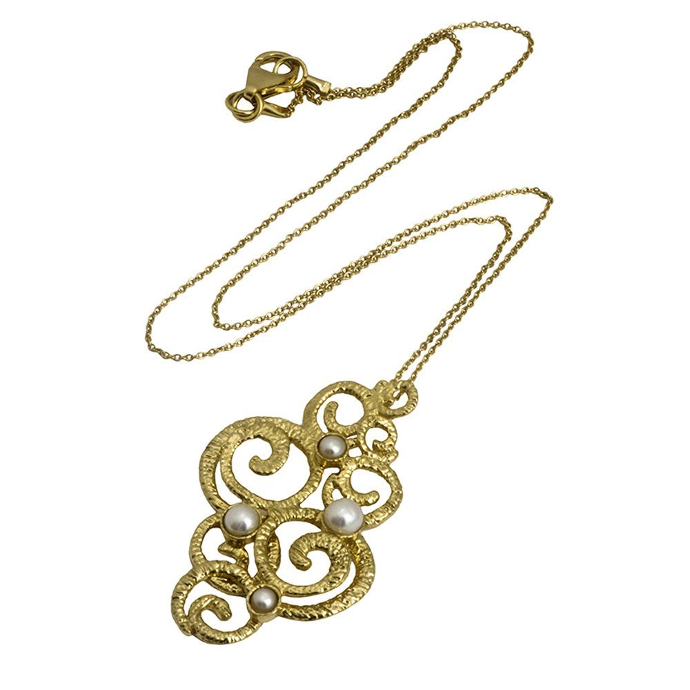 שרשרת עיטורים משובצת פנינים