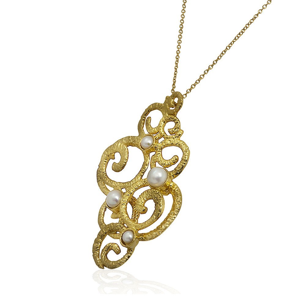 שרשרת עיטורים משובצת פנינים