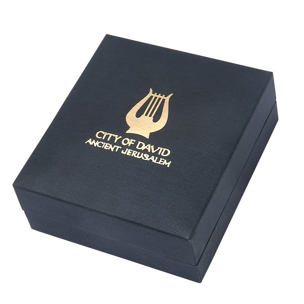 עגיל הלני עם אבן פיריט זהב