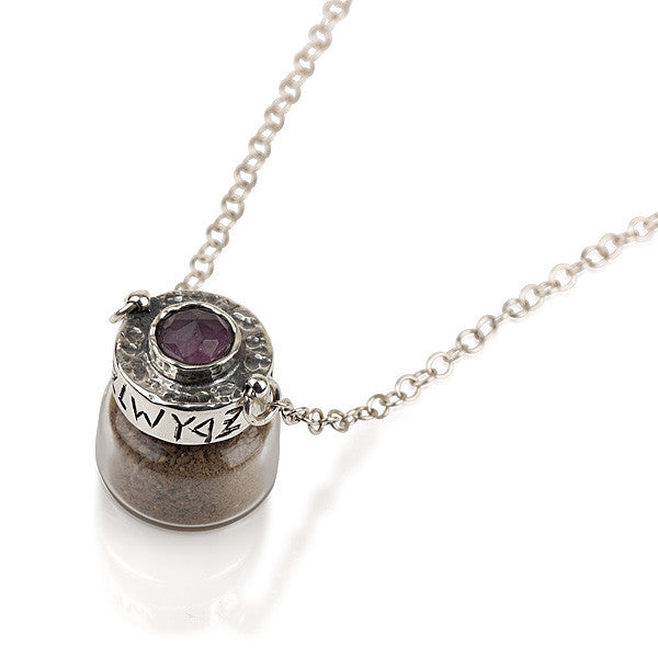 שרשרת כסף כתב עברי קדום עם עפר הר הבית